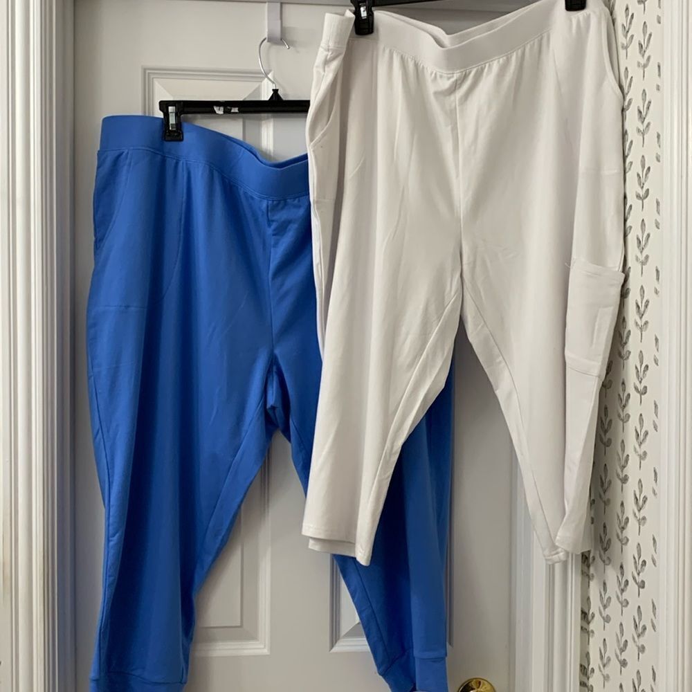 TWO PAIR: Denim & Company size 3XL BUNDLE of two women capris NWOT